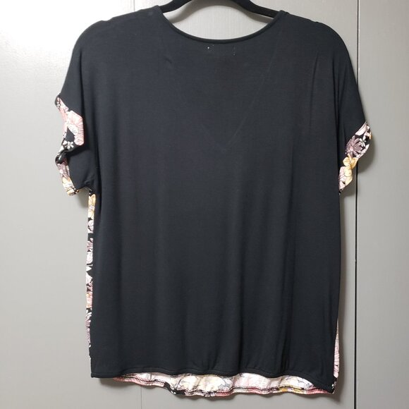 NWOT Maurices Floral Strappy Stud Neck Dolman Tee - Picture 2 of 7